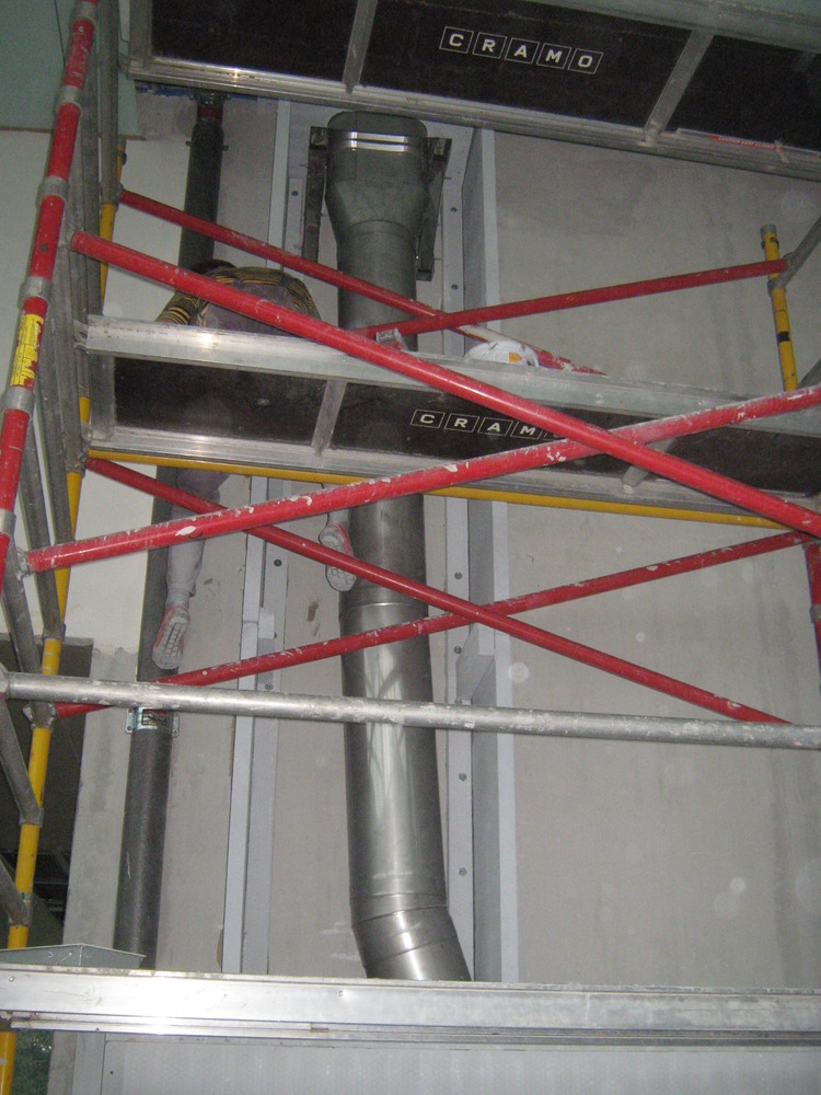 Установка дымохода в помещении