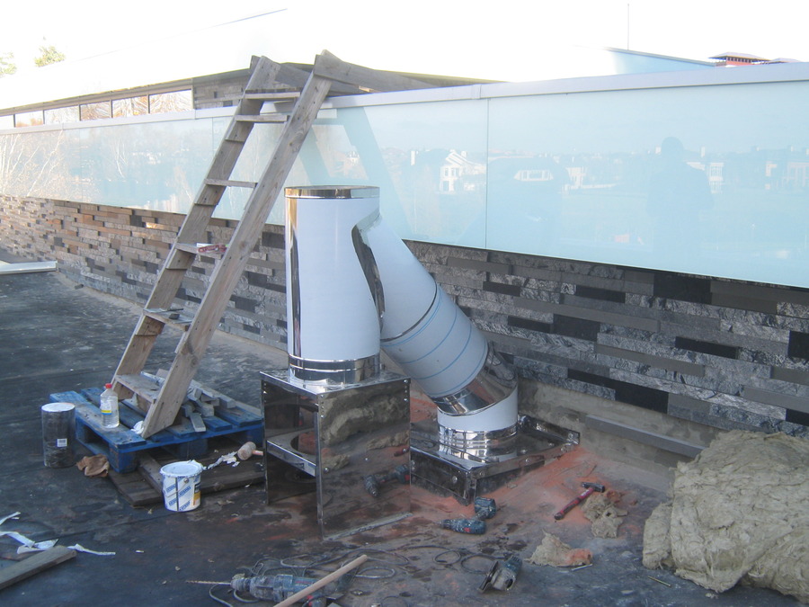 Монтаж дымохода на крыше