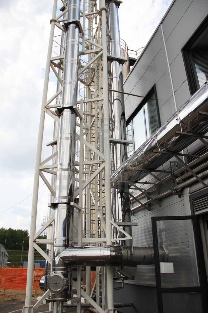 Крепление дымохода из нержавеющей стали к стене